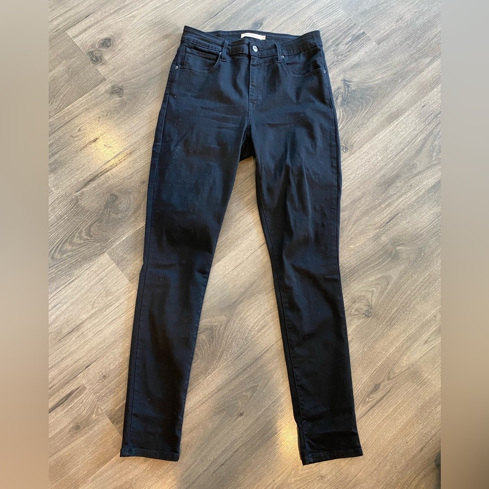 Levi’s 721 High Rise Skinny Jeans Size 30